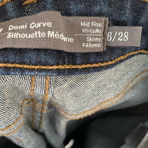 LEVI’S Demi Curve Dark Wash Denim Jeans Women’s Size 28 - Picture 6 of 16